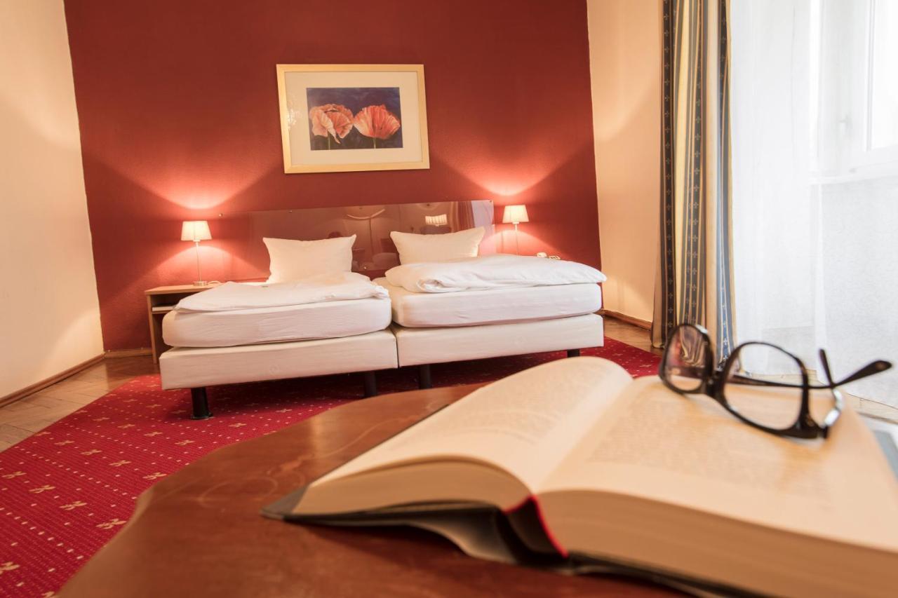 Hotel Markgraefler Hof Karlsruhe Kültér fotó